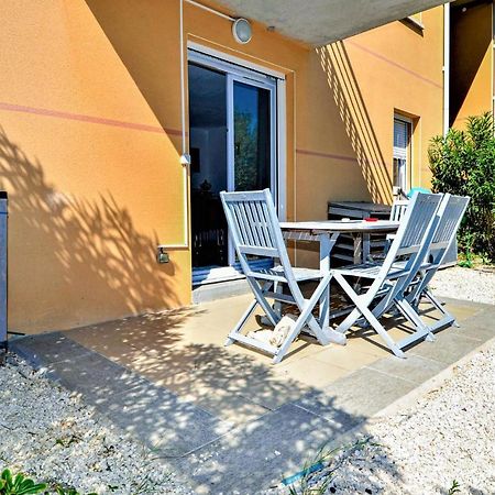 Lovely Apartment In Orange With Kitchen Orange (Vaucluse) Exterior foto
