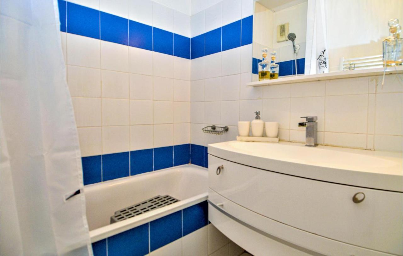 Lovely Apartment In Orange With Kitchen Orange (Vaucluse) Exterior foto